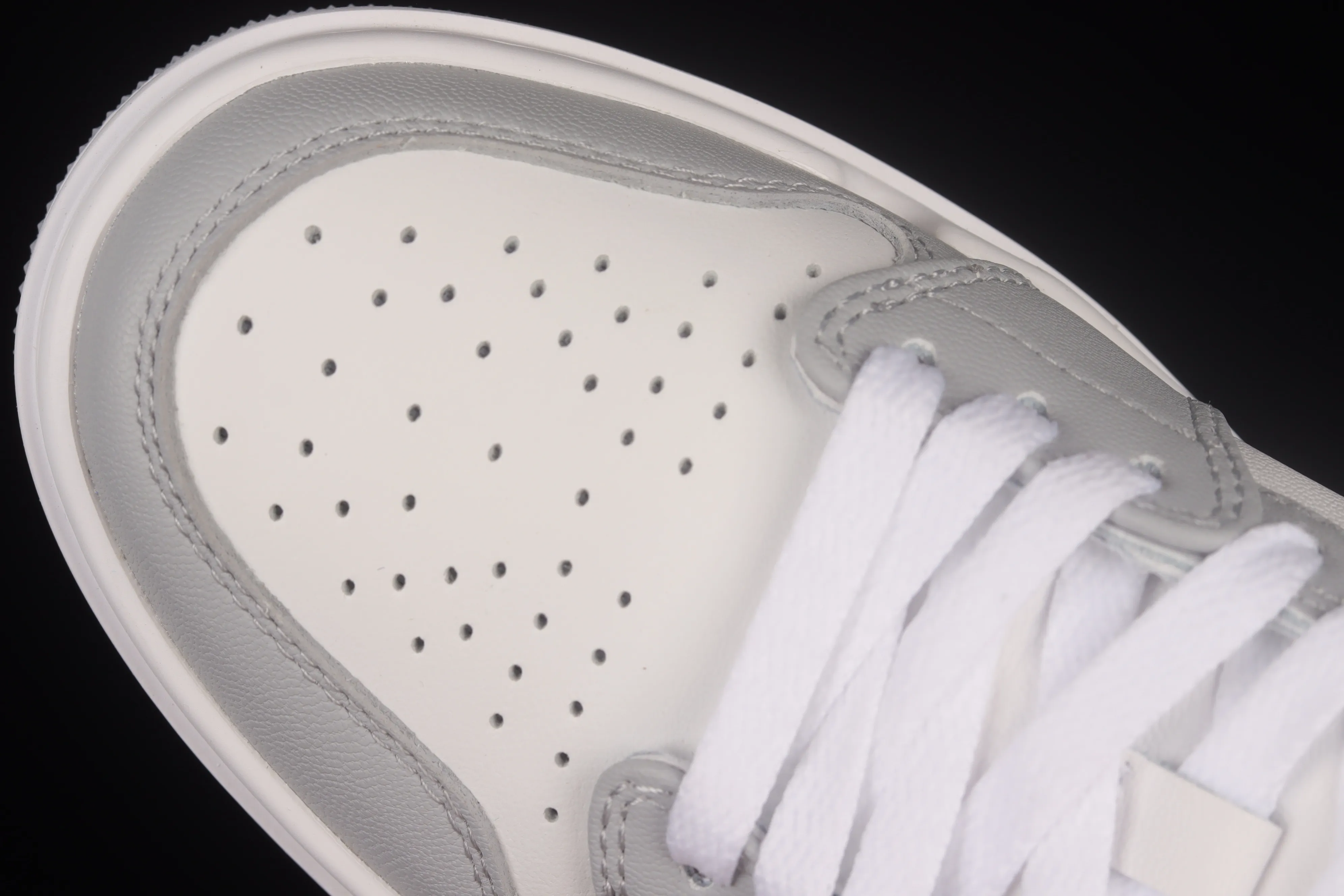All categories Air Jordan Jordan series basketball shoes Air Jordan 1 Low Z version Air Jordan 1 Elevate Low SE "Wolf Grey" Little AJ thick-soled retro basketball shoes DH7004-100